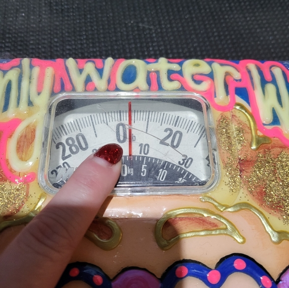 Funny weight weighing scale. - Picture 2 of 3